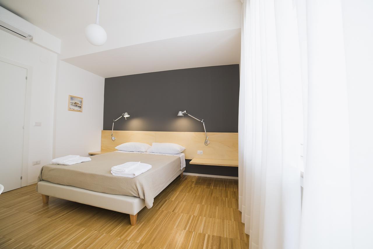 Bed and Breakfast Le Stanze Di Piazza Dei Martiri Nápoles Exterior foto