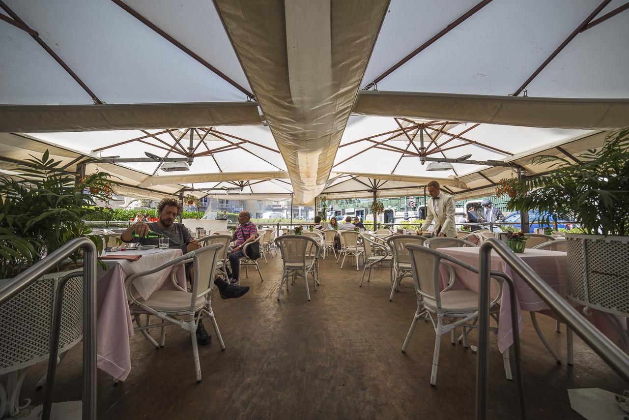 Bed and Breakfast Le Stanze Di Piazza Dei Martiri Nápoles Exterior foto