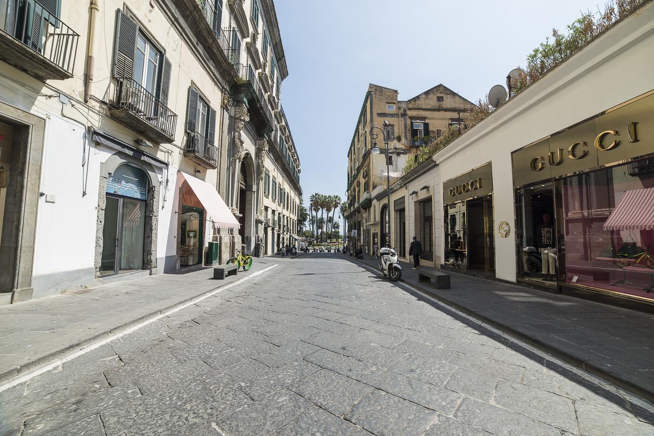 Bed and Breakfast Le Stanze Di Piazza Dei Martiri Nápoles Exterior foto